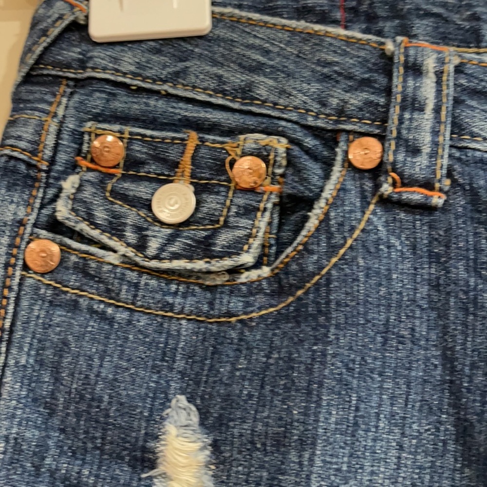 True Religion Distressed Bootcut Jeans. Size 28 - Picture 12 of 16